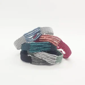 Pulsera macramé y abalorios